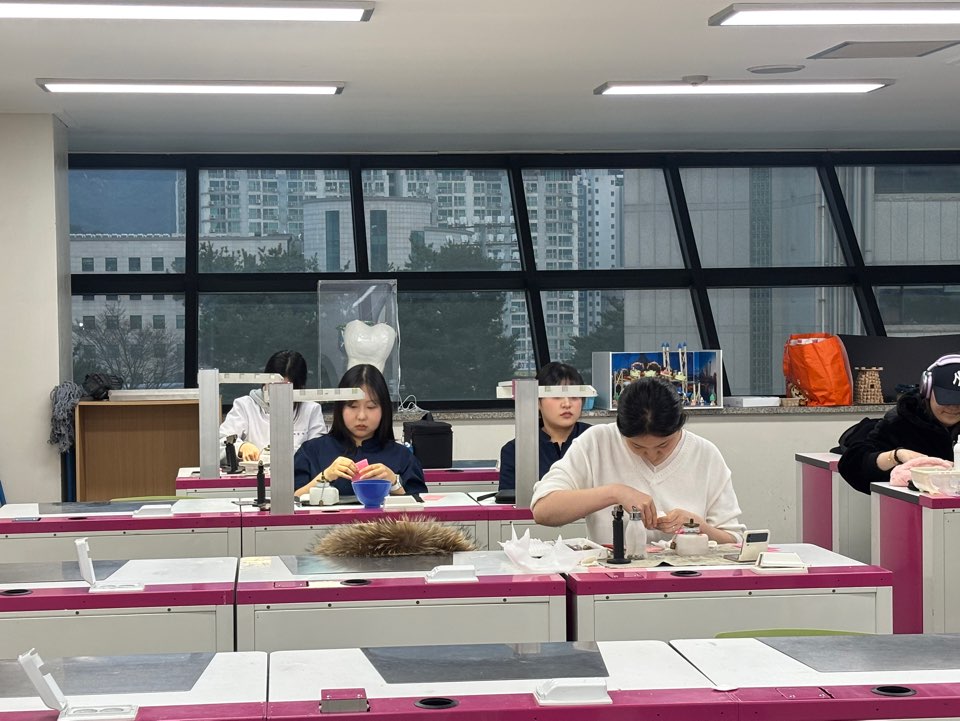 2026학년도 치기공학과 교내 실기 경진대회(2026.03.11) 6번째 첨부파일 이미지